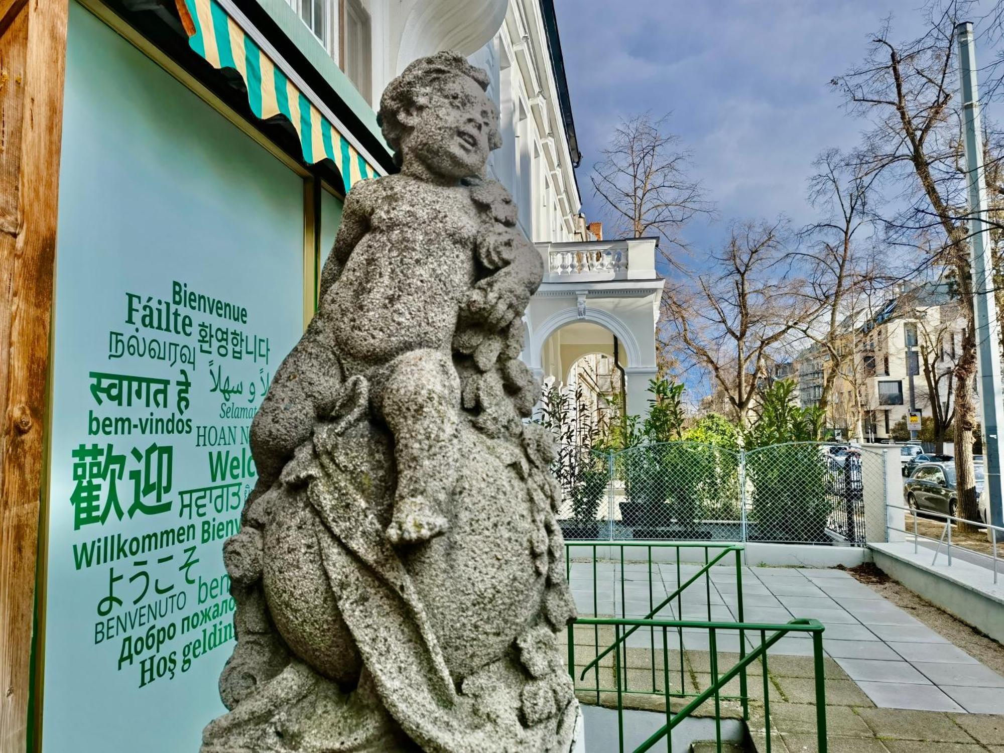 Sievering18 A-B Vienna Luaran gambar